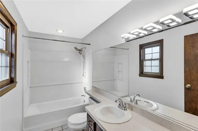 4099 Lee Manor Dr gallery image 30