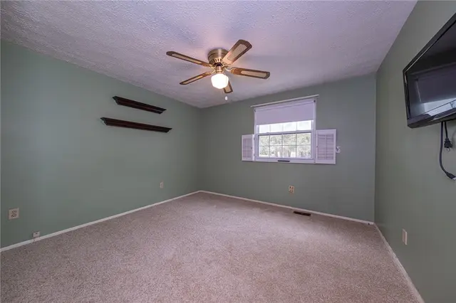 410 Anna Marie Drive gallery image 13