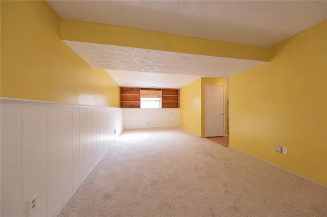 410 Anna Marie Drive gallery image 16