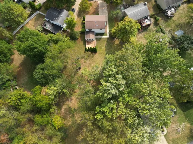410 Anna Marie Drive gallery image 25