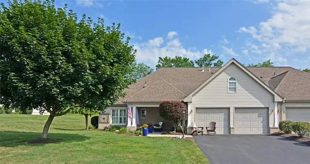 410 Duke Ct gallery image 4
