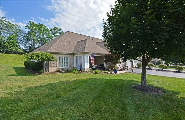 410 Duke Ct gallery image 9