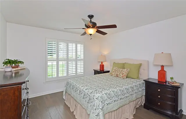 410 Duke Ct gallery image 17