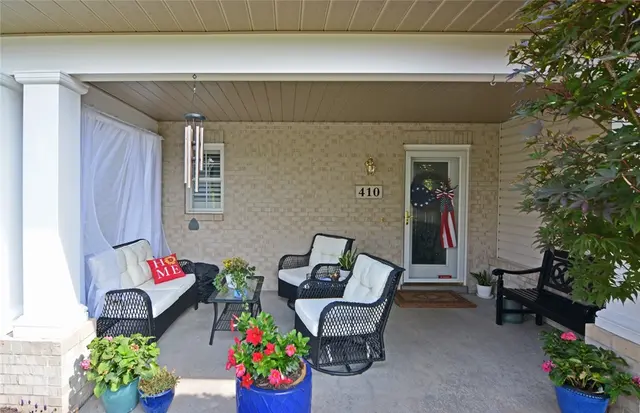 410 Duke Ct