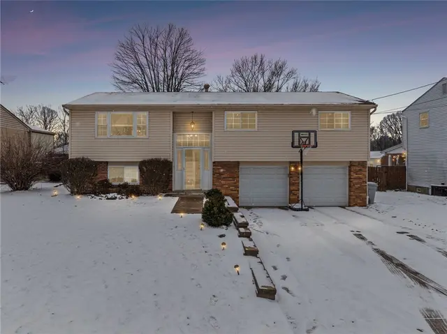 410 Governor Dr