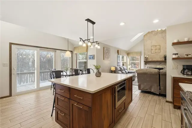 410 Pinkerton Rd gallery image 8