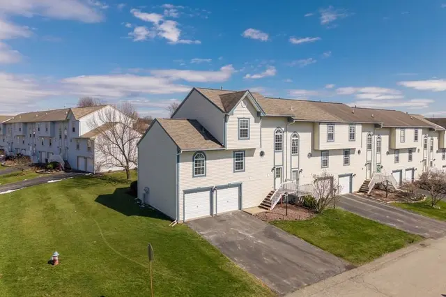 410 Suncrest Dr gallery image 7