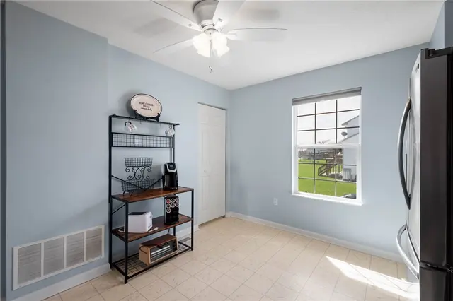 410 Suncrest Dr gallery image 28