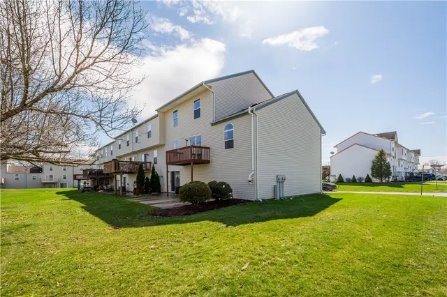 410 Suncrest Dr gallery image 29