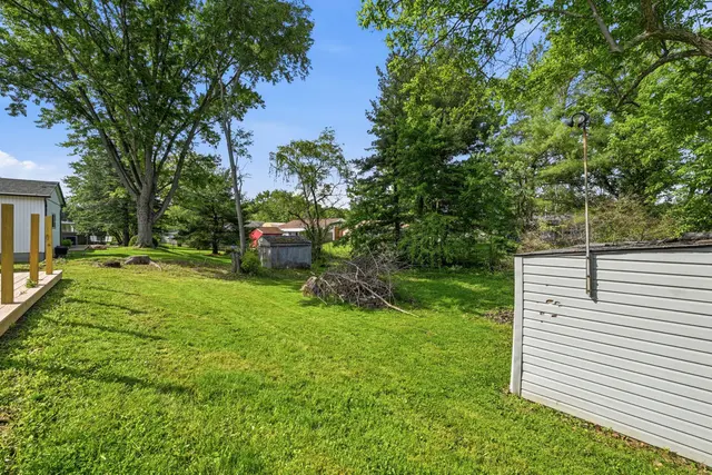 410 Sussex Drive gallery image 15