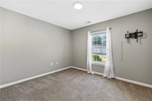 4101 Lenox Oval gallery image 3