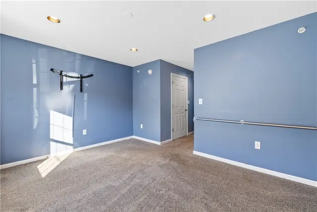4101 Lenox Oval gallery image 4