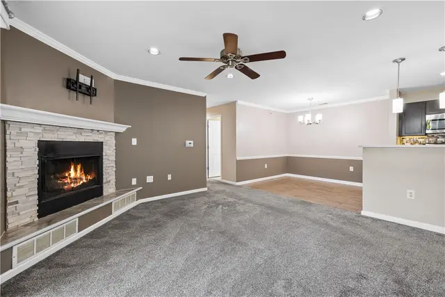 4101 Lenox Oval gallery image 9