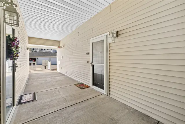 4101 Lenox Oval gallery image 13