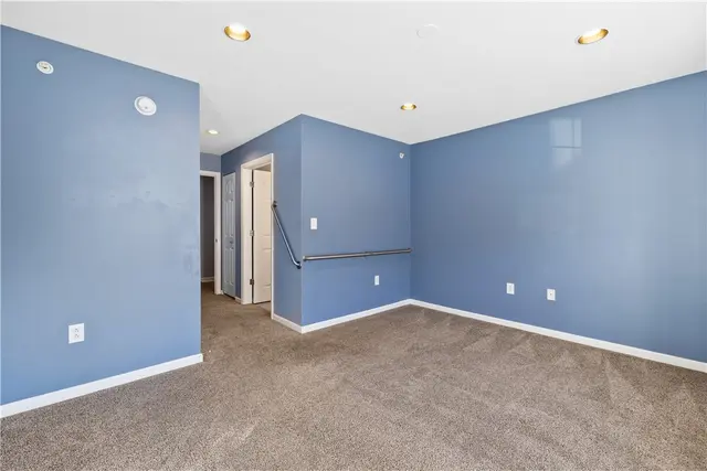 4101 Lenox Oval gallery image 17