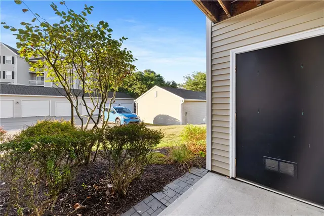 4101 Lenox Oval gallery image 27