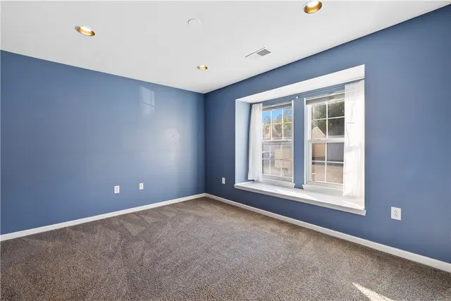 4101 Lenox Oval gallery image 36