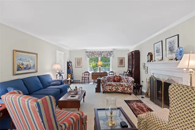 4101 Northampton Drive gallery image 3