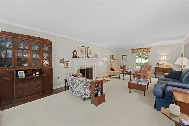 4101 Northampton Drive gallery image 4