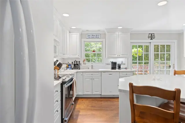 4101 Northampton Drive gallery image 8