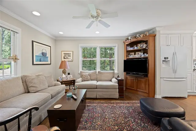 4101 Northampton Drive gallery image 20