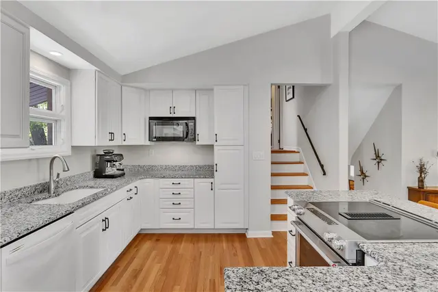 4104 Buckboard Trl gallery image 7