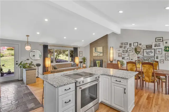 4104 Buckboard Trl gallery image 21