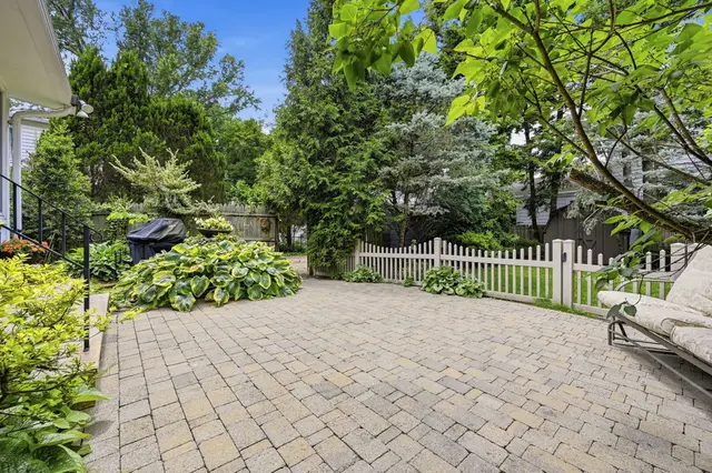 411 Orchard STREET gallery image 11