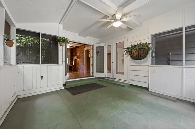 411 Orchard STREET gallery image 16