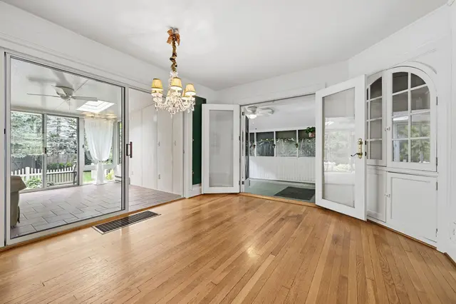 411 Orchard STREET gallery image 47