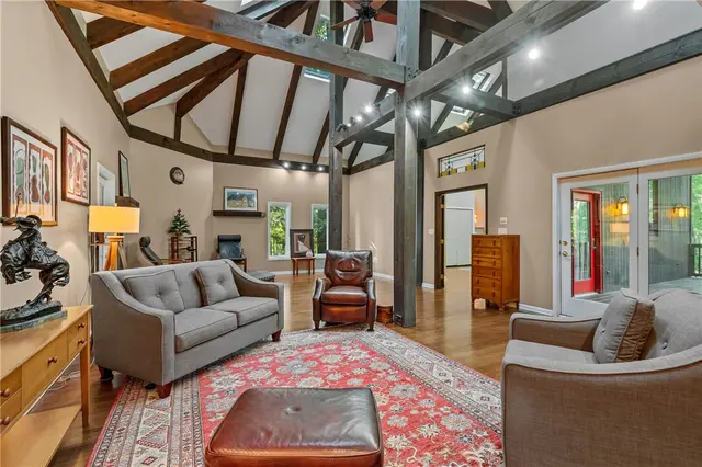 4114 Windfall Ln gallery image 18