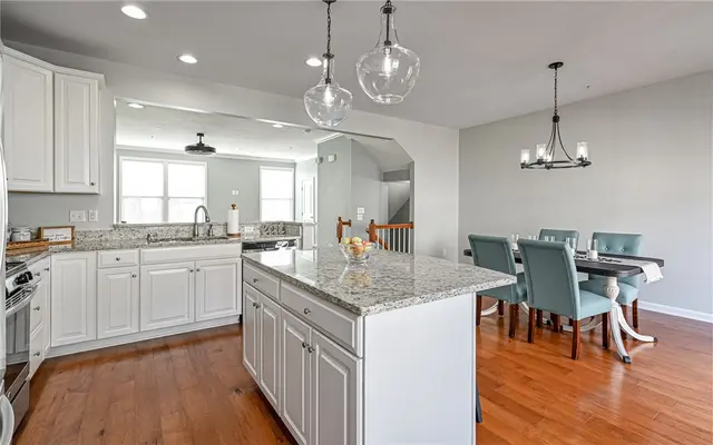 412 Fairmont Dr gallery image 8