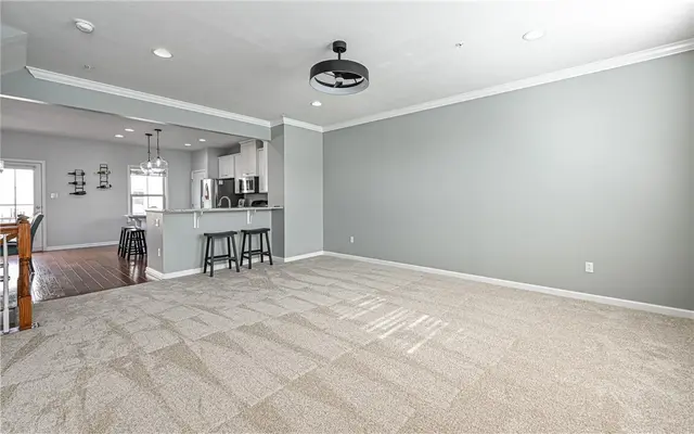 412 Fairmont Dr gallery image 14