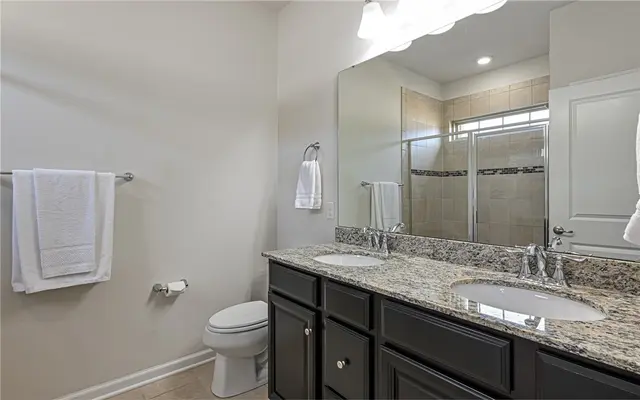 412 Fairmont Dr gallery image 17