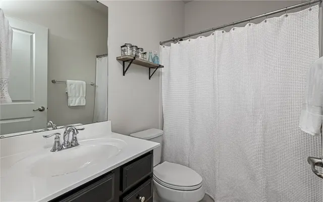 412 Fairmont Dr gallery image 20