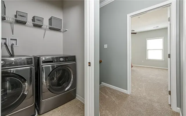 412 Fairmont Dr gallery image 21