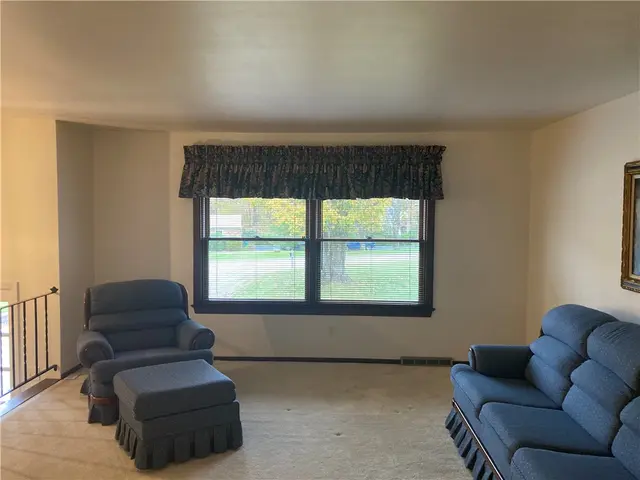 4124 Lee Manor Dr gallery image 6