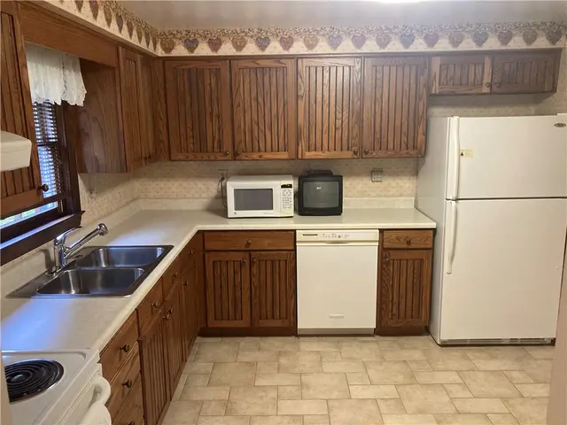 4124 Lee Manor Dr gallery image 10