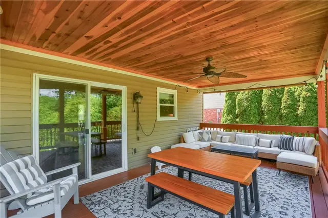 4127 Valleyvue Drive gallery image 4