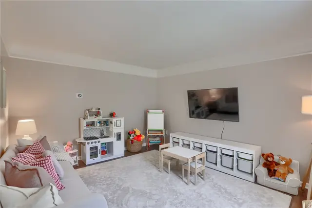 4127 Valleyvue Drive gallery image 7