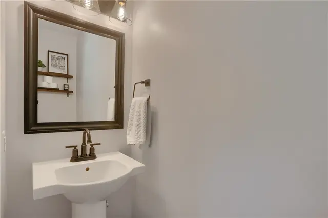 4127 Valleyvue Drive gallery image 26
