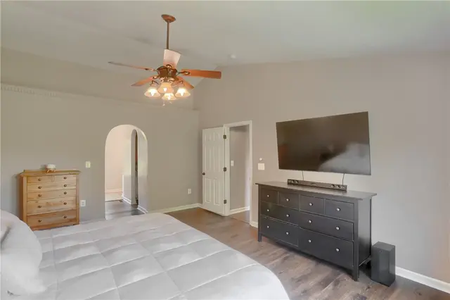 4127 Valleyvue Drive gallery image 28