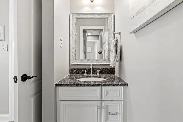 413 Wynstone Dr gallery image 21