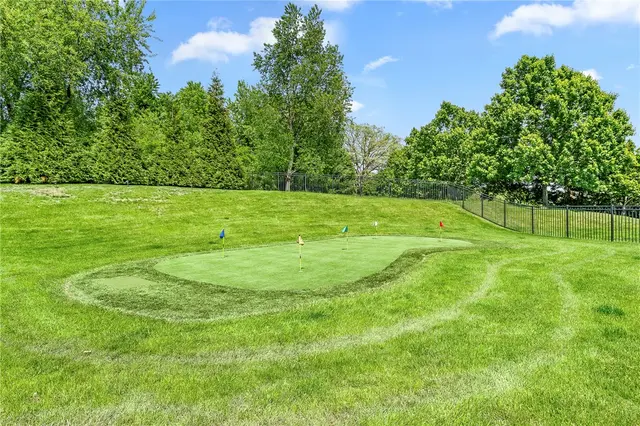 413 Wynstone Dr gallery image 38