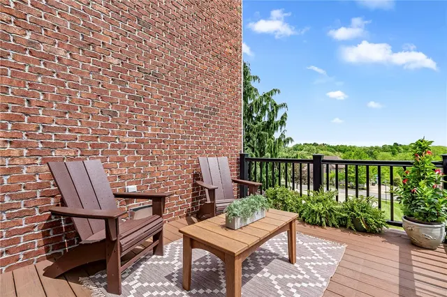 413 Wynstone Dr gallery image 39
