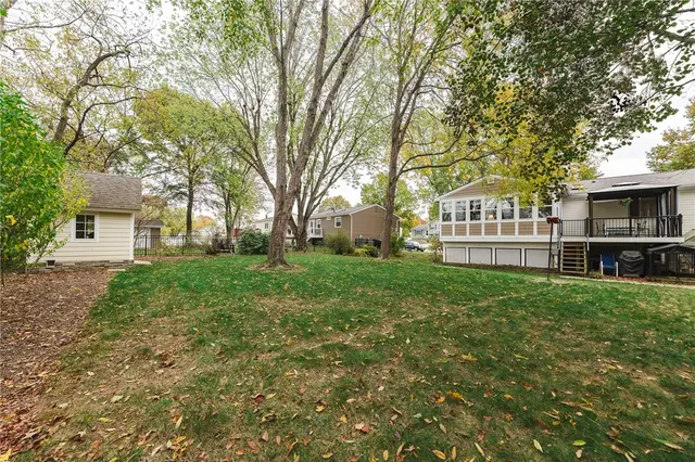 414 Anna Marie Dr gallery image 3