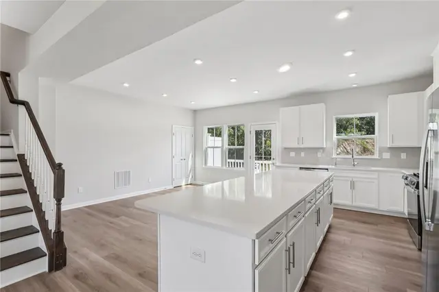 414 Nolan Circle gallery image 14