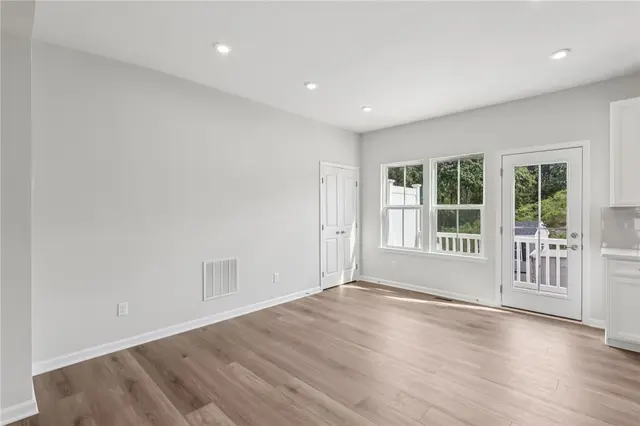 414 Nolan Circle gallery image 41