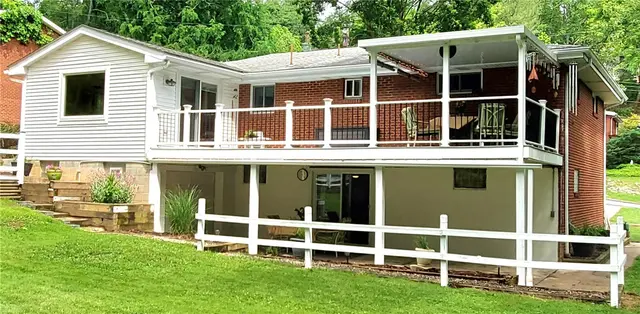 415 Hunter Dr gallery image 8