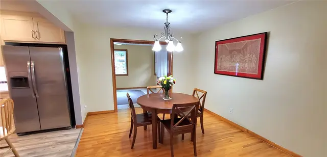 415 Hunter Dr gallery image 12